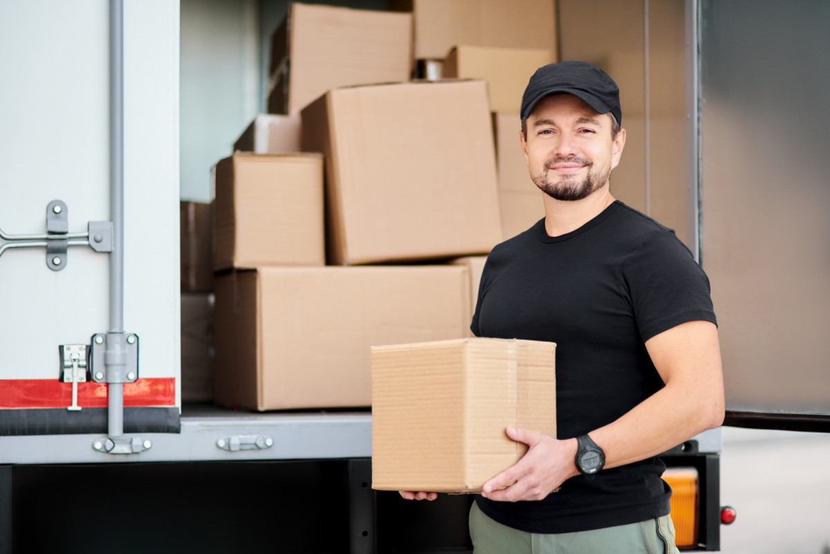 Что такое грузоперевозки и чем они отличаются от обычной доставки